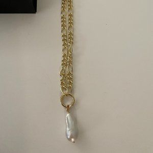 F + H Freshwater Pearl Necklace